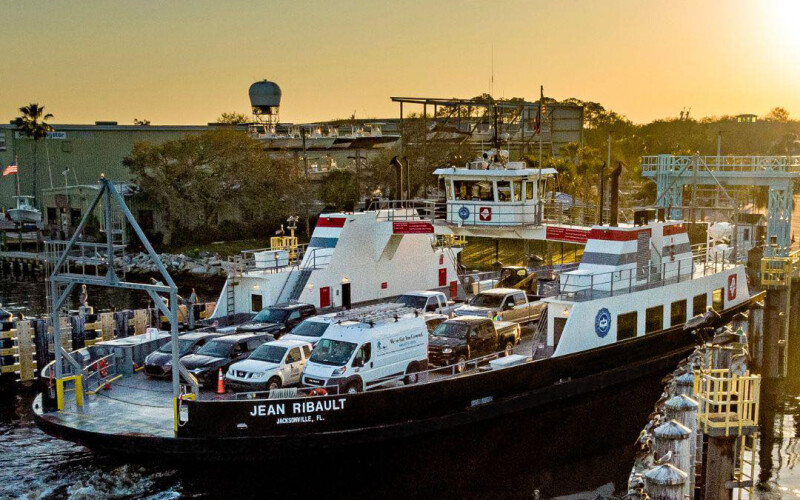 Jean Ribault ferry - Land & Sea marine operations